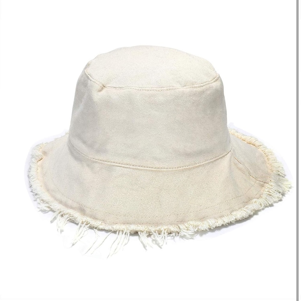 Chic Cream Frayed Bucket Hat